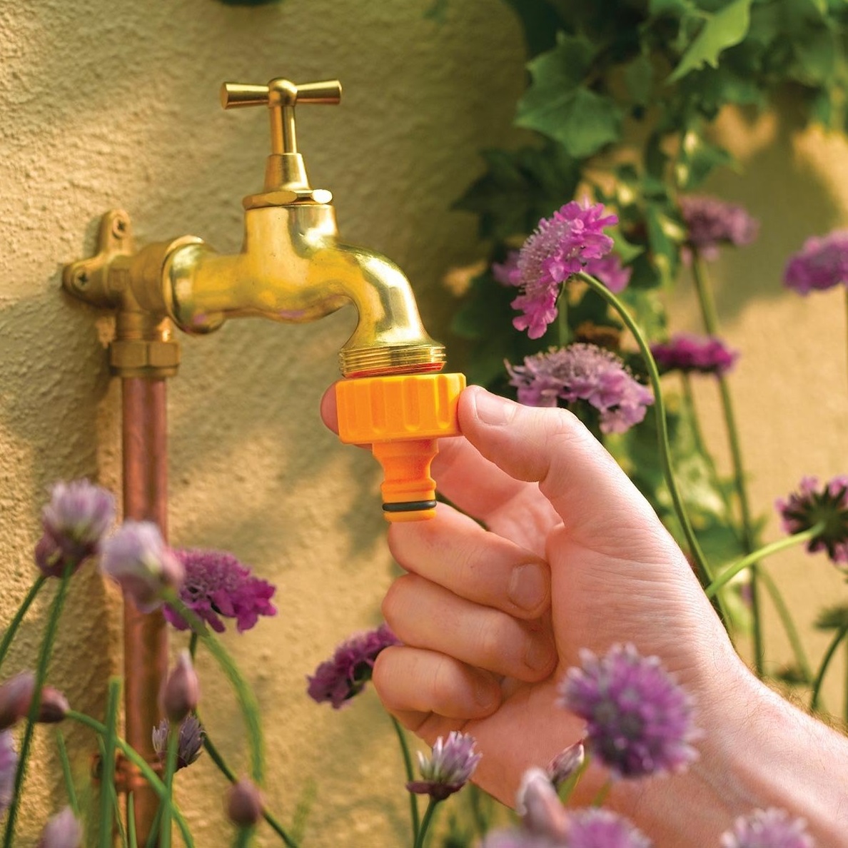 Hozelock Durable Plastic BSP Threaded Tap Connector Yellow 1-Inch 2158P9000 | Garden Hose Tap Connector | BSP Outdoor Tap Fitting | Hose Pipe Adapter | Supplied with Complete Fittings