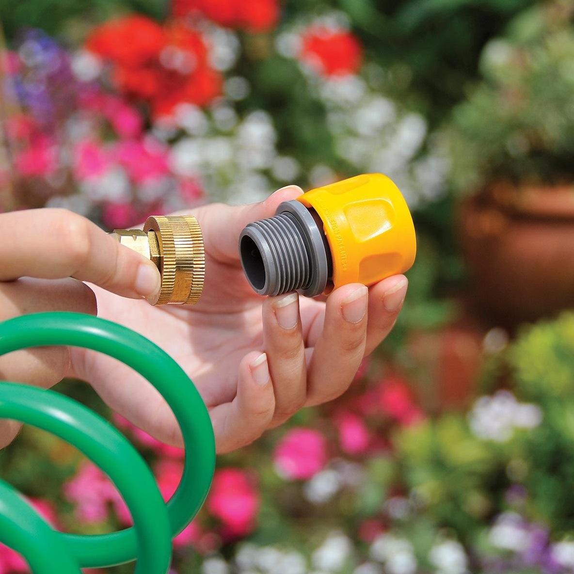 Hozelock Flat Hose and Spiral Hose Pipe Tap Adaptor Yellow and Grey 26.5mm 2170P9000 | Durable Plastic Connector | Flat Hose Adapter | Outdoor Water Hose Fitting | Supplied with Complete Fittings
