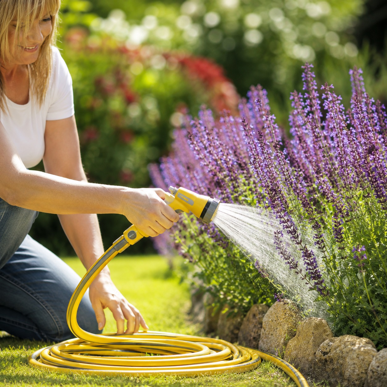Hozelock Flexi Plus Anti-kink Garden Hose Yellow and Grey 50Mtr 7550 | Supplied With Complete Fittings | Garden Hose Kit | Water Hose With Accessories Hozelock Flexi Plus Anti-kink Garden Hose Yellow and Grey 50Mtr 7550 | Supplied With Complete Fittings | Garden Hose Kit | Water Hose With Accessories