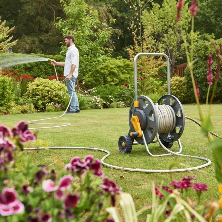 Hozelock Hose Cart With Hose and Fittings Grey 2488 | 60Mtr Total Capacity | Wheeled Hose Trolley | Supplied with Complete Fittings