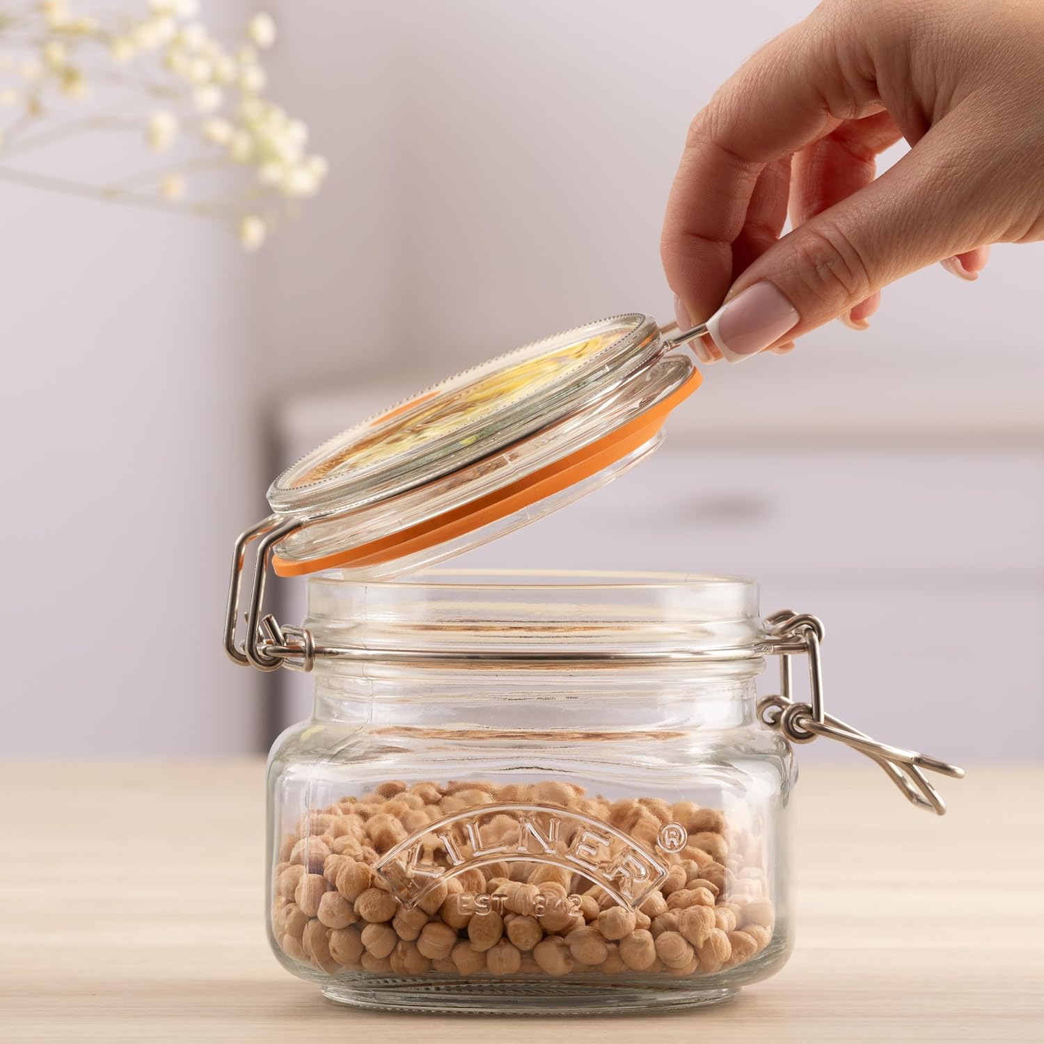 Kilner Square Clip top Jar Glass 0.5Ltr ‎0025.510 | Perfect For Loose Leaf Tea | Sugar | Dried Fruits | Glass Pantry Container | Reusable Glass Jar | Kitchen Organiser Jar | Square Glass Jar